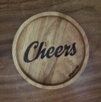 Holzpost Glasuntersetzer EICHE 11,2 cm "Cheers"