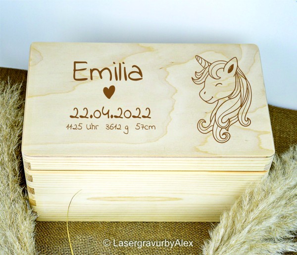 Erinnerungsbox aus Holz, personalisierbare Geschenkebox in verschiedenen Größen